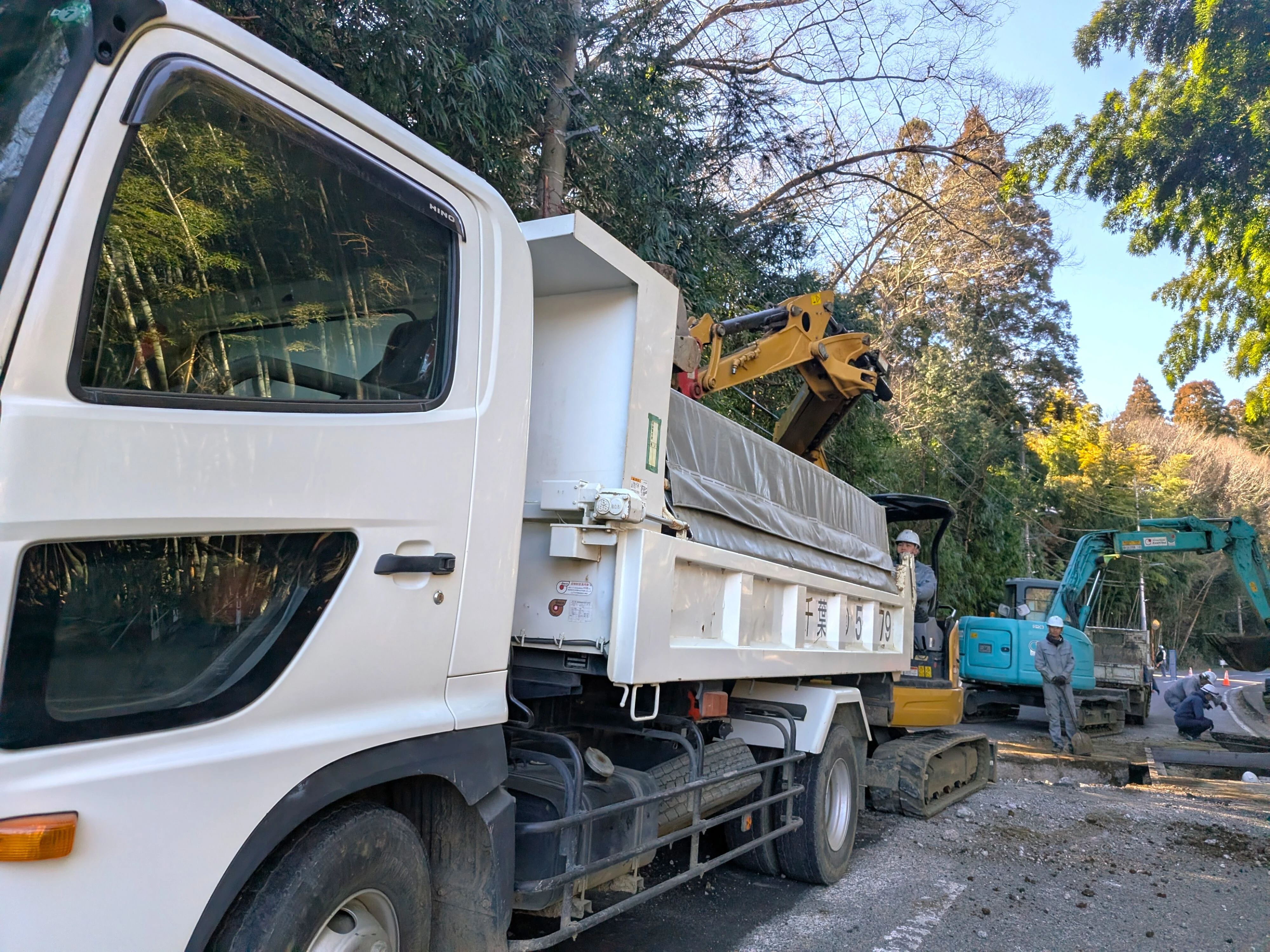 ダンプ運転手が拓く水道業界の未来！資格を取得して新たなキャリアへ！