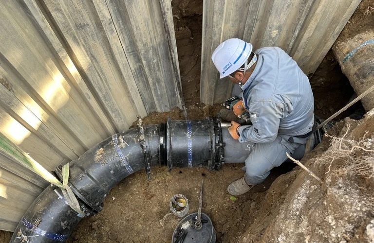 現場での実践力を通じて手に職を！水道工事でスキルを身につけ、資格取得でキャリアアップ！